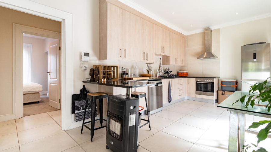 2 Bedroom Property for Sale in Bishopscourt Western Cape